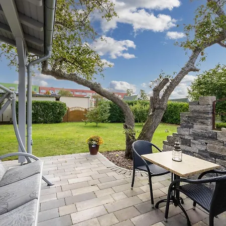 Villa Gartenlounge Glueckspilz Ofc 27 *